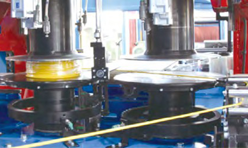 ACP-400H 雙頭自動(dòng)成軸 ( 成盤(pán) )、成圈包裝生產(chǎn)線(xiàn)